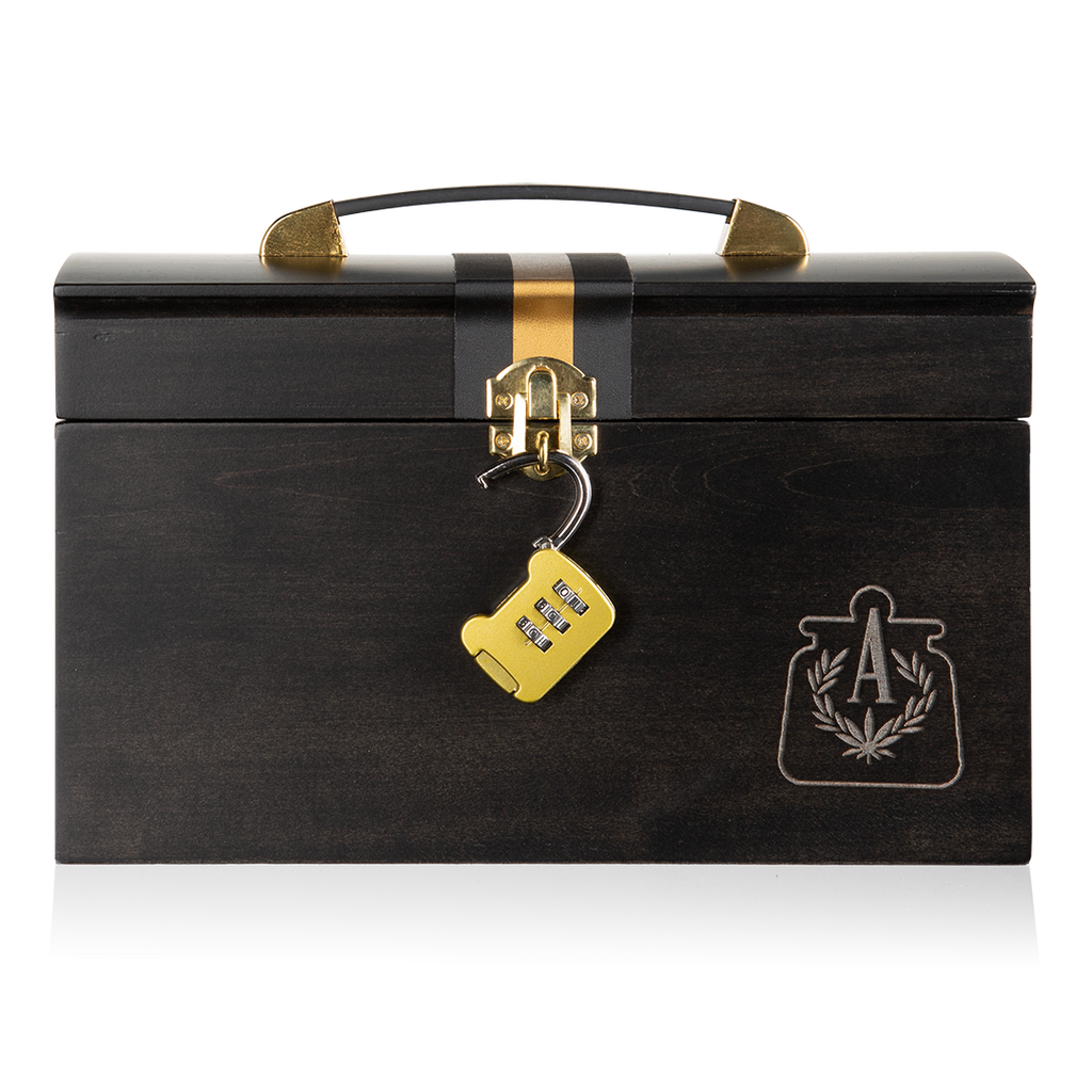 2 Strain Apothecarry Travel Case Ships on or before 12-15-2025