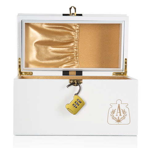 2 Strain Apothecarry Travel Case - WHITE